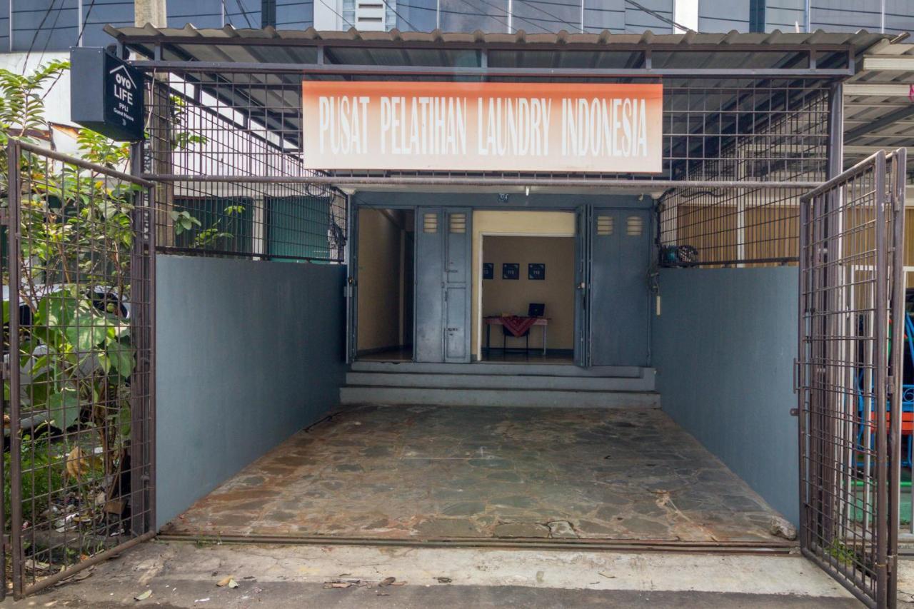 Oyo Life 3149 Guest House Ppli Bandung Exterior foto