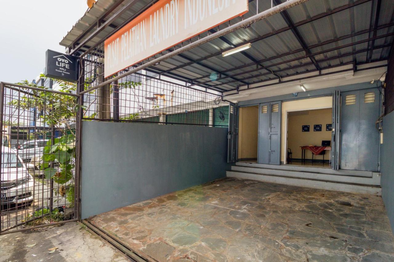 Oyo Life 3149 Guest House Ppli Bandung Exterior foto